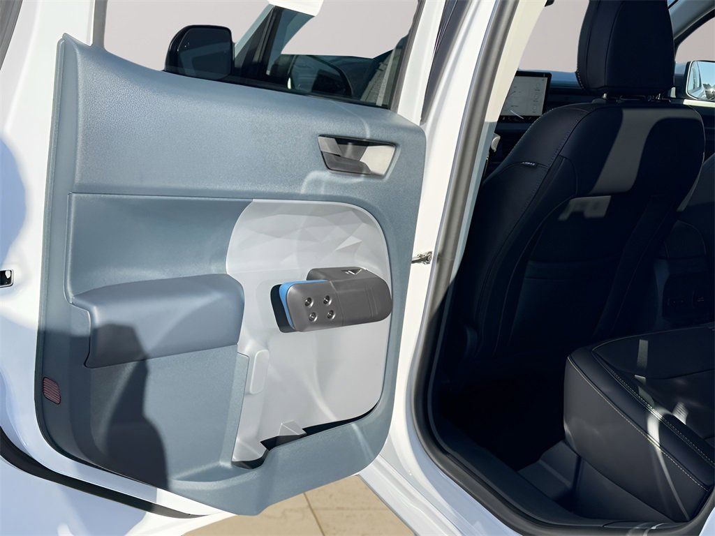 New 2025 Ford Maverick Lobo image 35