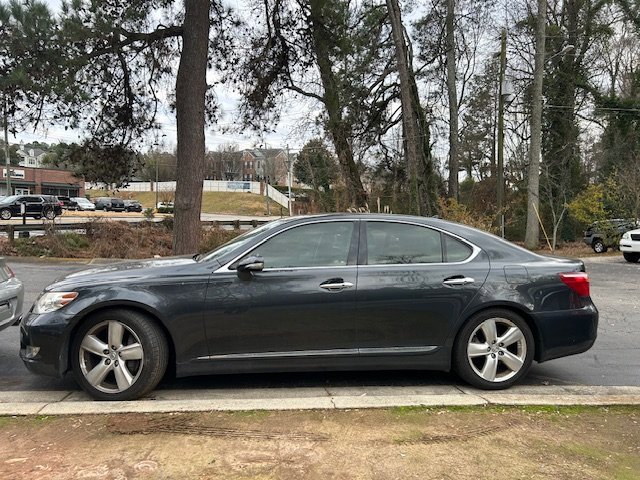 Used 2011 Lexus LS 460 Base w/ Comfort Pkg image 3