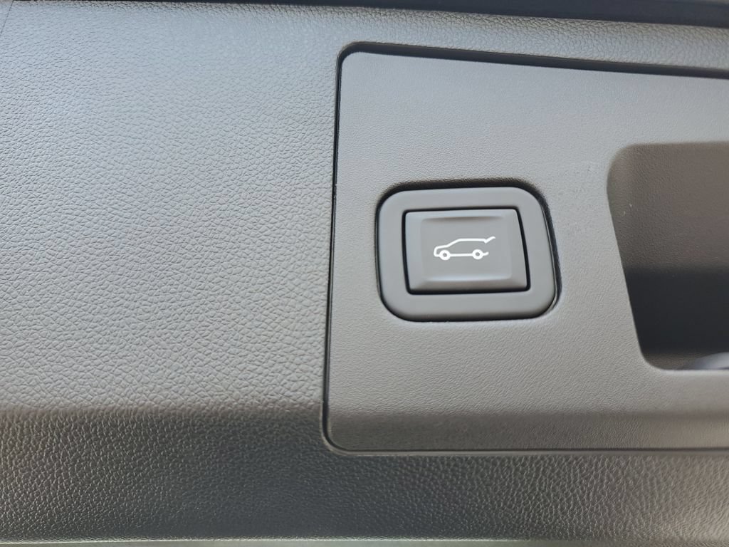 Certified 2024 Cadillac XT4 Sport FWD image 27
