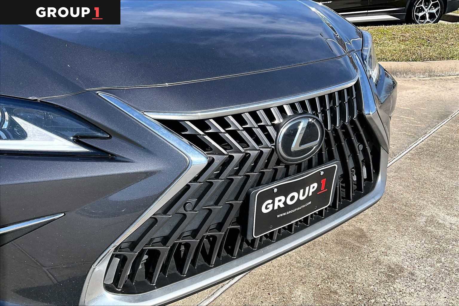 Certified 2024 Lexus ES 350 w/ Premium Package image 28