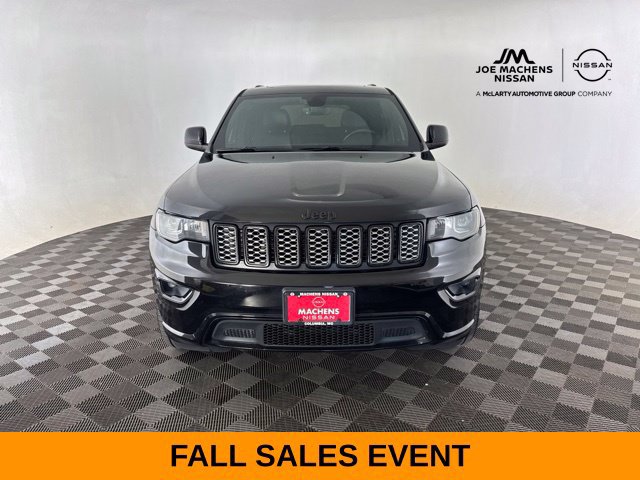 Used 2019 Jeep Grand Cherokee Altitude AWD/4WD image 4