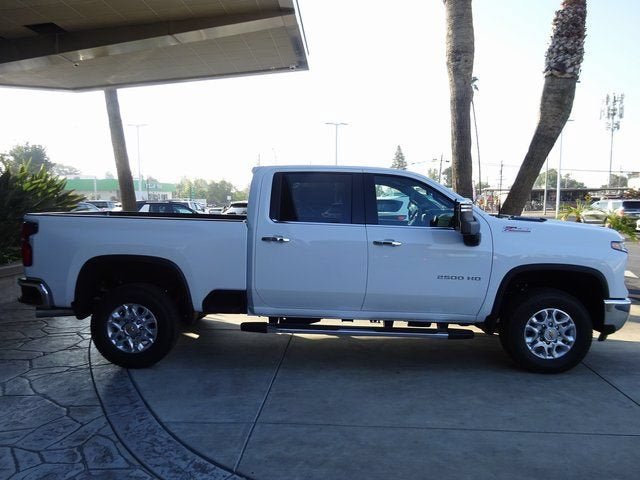 New 2026 Chevrolet Silverado 2500 LTZ w/ LTZ Premium Package AWD/4WD image 9