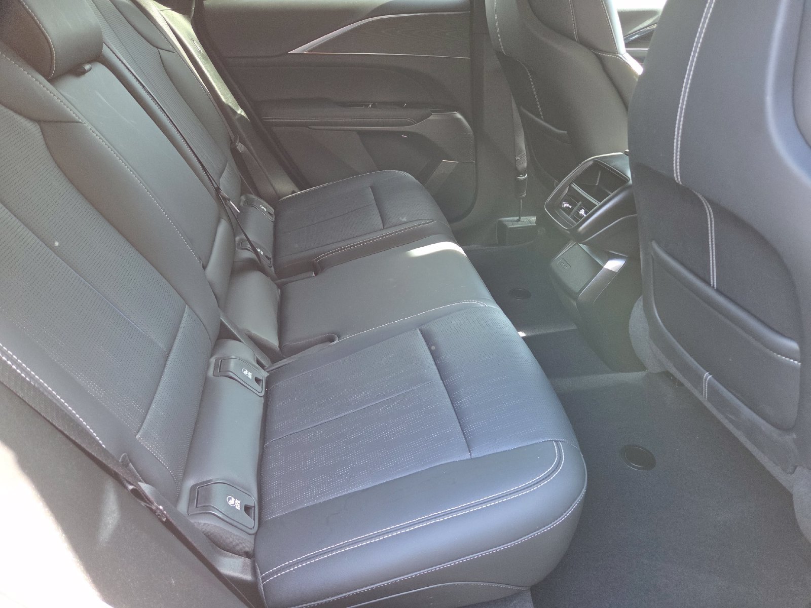 Certified 2024 Cadillac Lyriq Sport AWD/4WD image 30