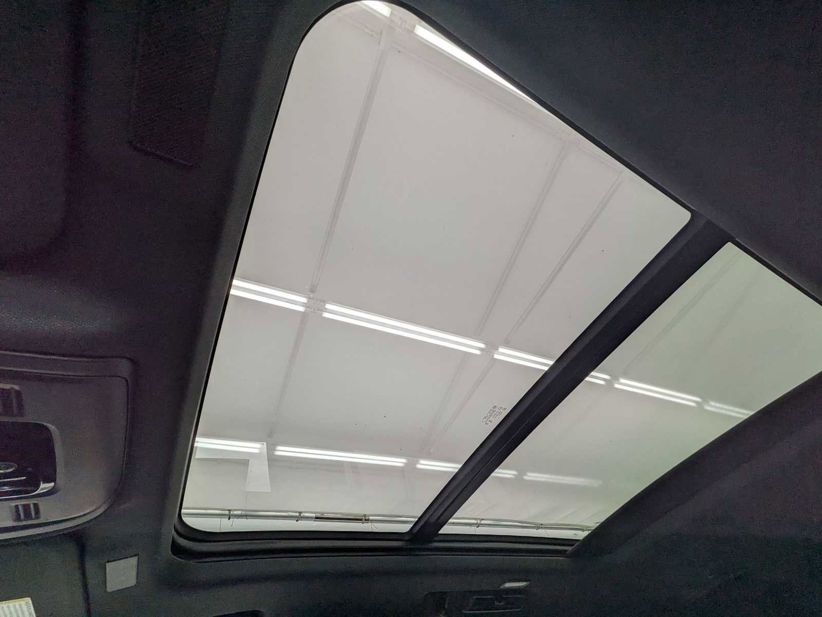 New 2026 Chevrolet Suburban RST image 31