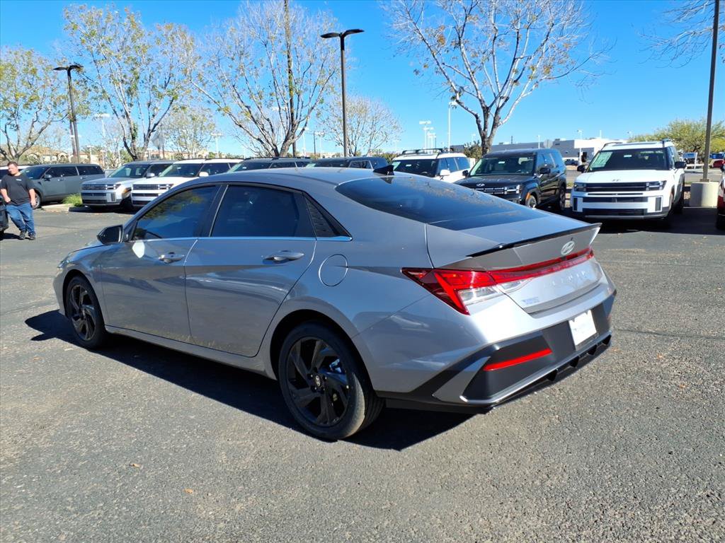 New 2026 Hyundai Elantra SEL Sport Premium FWD image 4