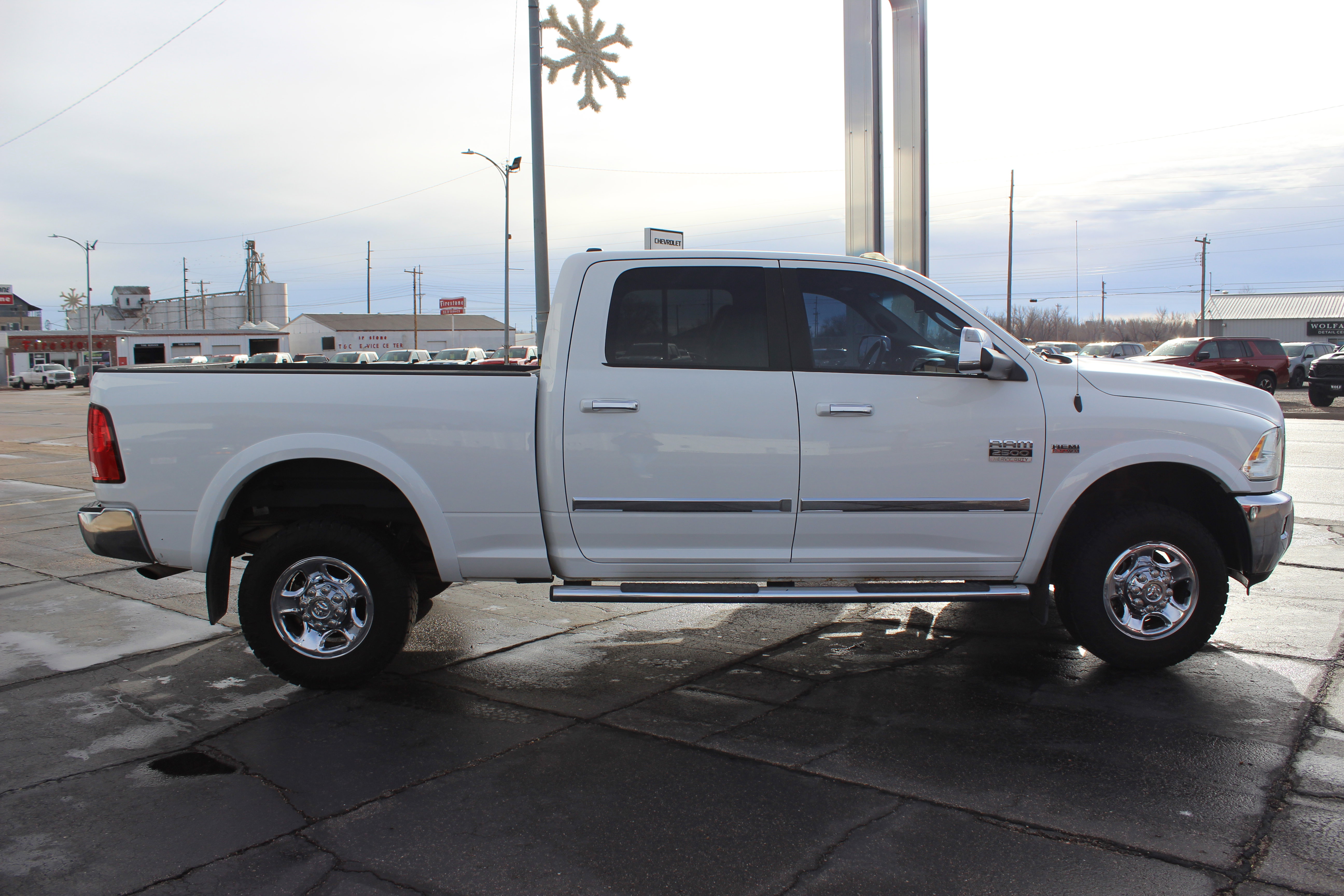 Used 2011 RAM 2500 Laramie w/ Protection Group image 9