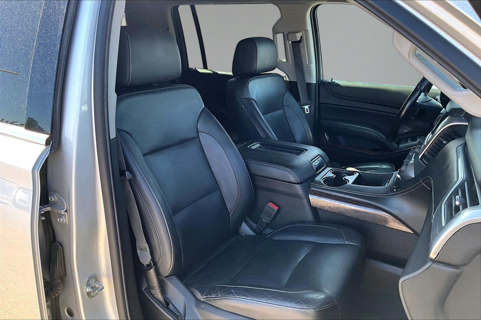 Used 2019 Chevrolet Suburban LT AWD/4WD image 28