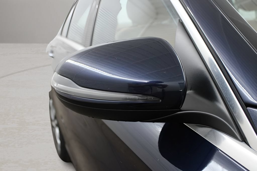 Used 2016 Mercedes-Benz C 300 4MATIC Sedan image 2