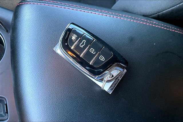 Used 2025 Dodge Durango GT w/ Blacktop Package image 11