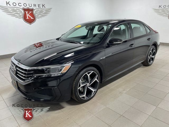 Used 2020 Volkswagen Passat 2.0T R-Line FWD image 3