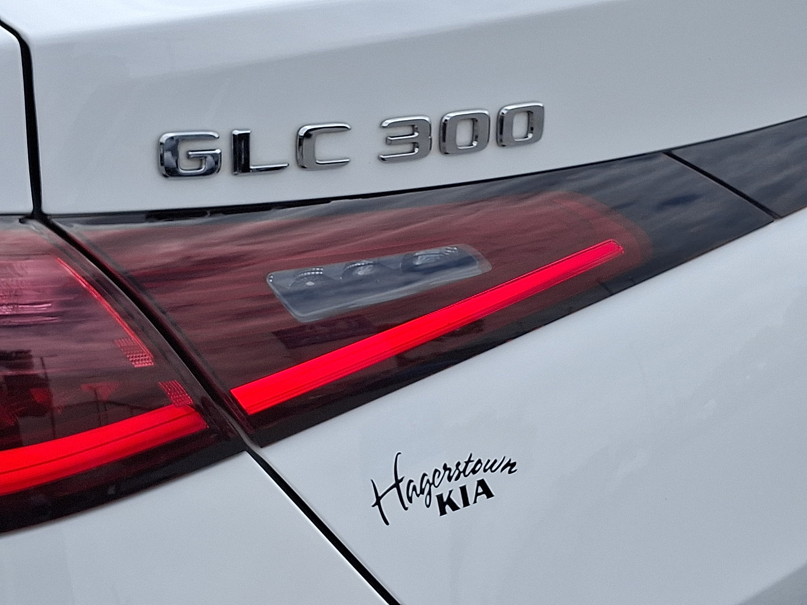 Used 2024 Mercedes-Benz GLC 300 4MATIC image 33