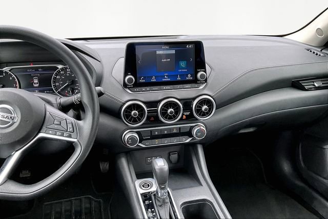 Used 2023 Nissan Sentra SV image 9