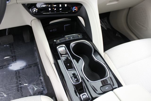 Used 2023 Buick Envision Preferred FWD image 20