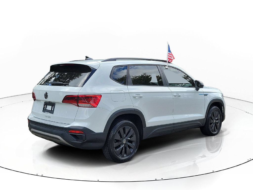 Used 2023 Volkswagen Taos S w/ Driver Assistance Package FWD image 3