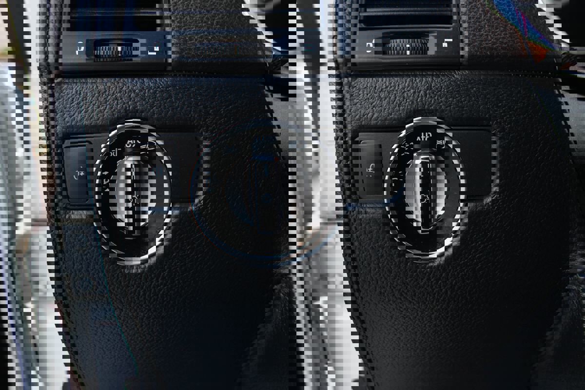 Used 2018 Mercedes-Benz G 550 w/ Night Package image 36