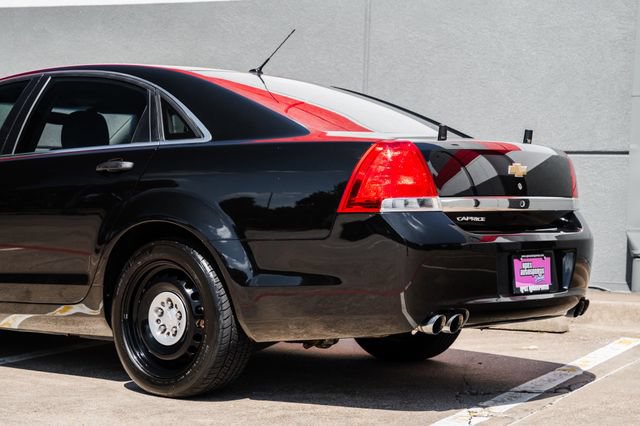 Used 2015 Chevrolet Caprice RWD image 32