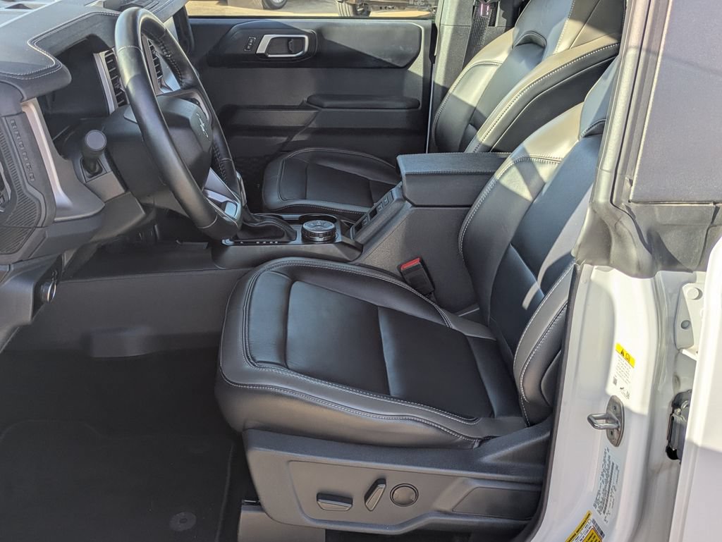 Used 2025 Ford Bronco Outer Banks AWD/4WD image 7