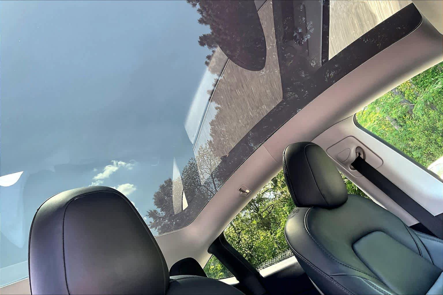 Used 2021 Tesla Model Y Long Range image 13
