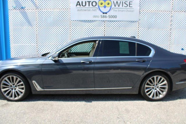 Used 2016 BMW 750i xDrive image 4