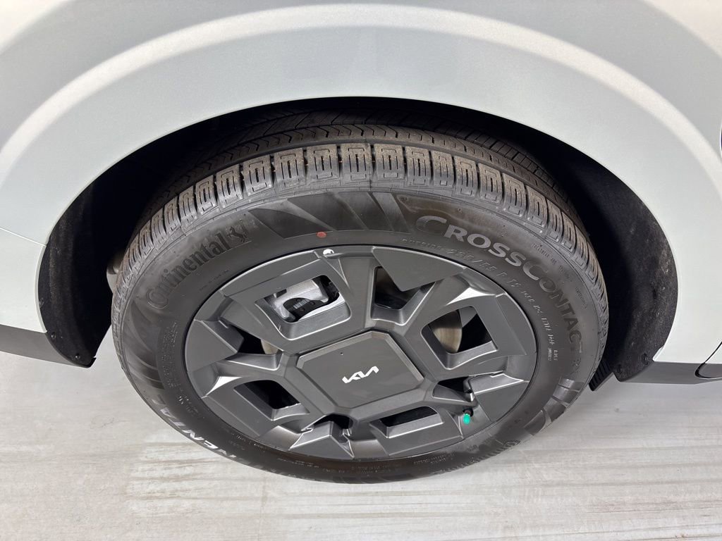 New 2026 Kia Carnival EX FWD image 10