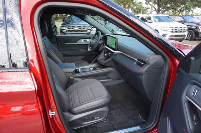 New 2027 Ford Explorer ST-Line RWD image 3