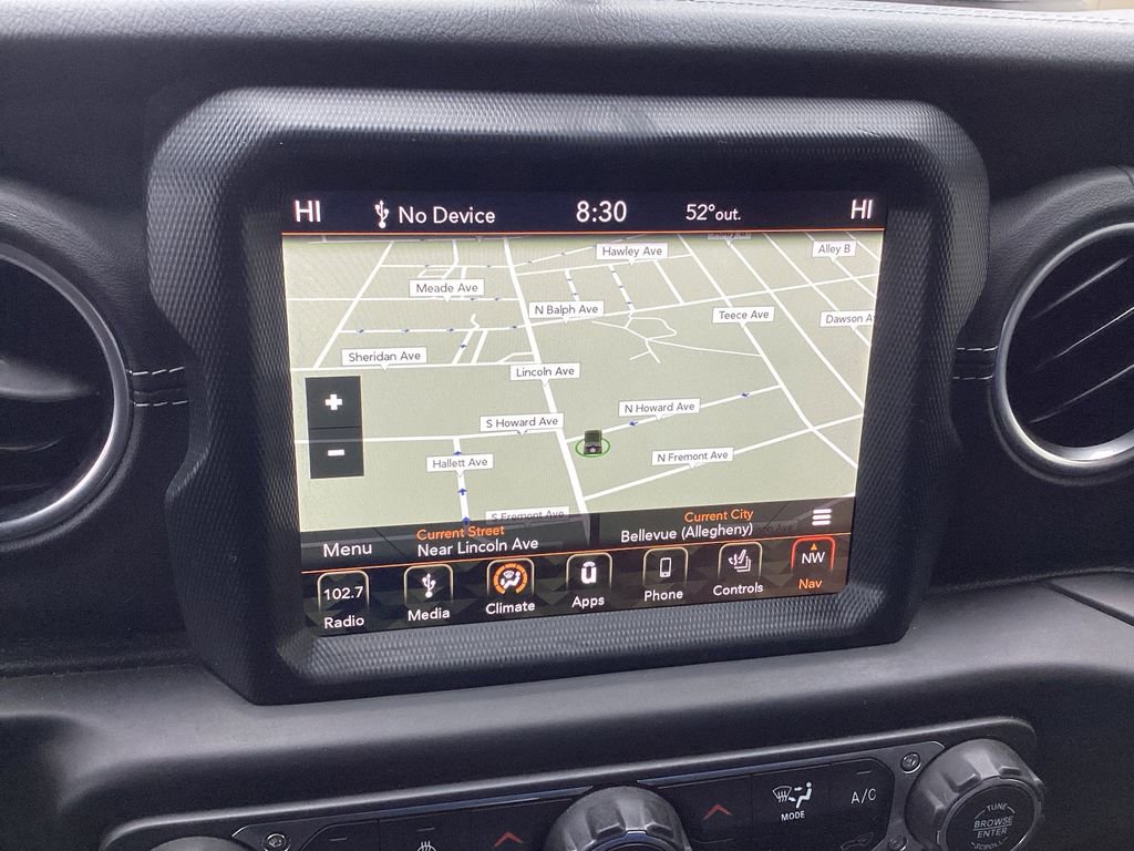 Used 2018 Jeep Wrangler Unlimited Sahara image 33