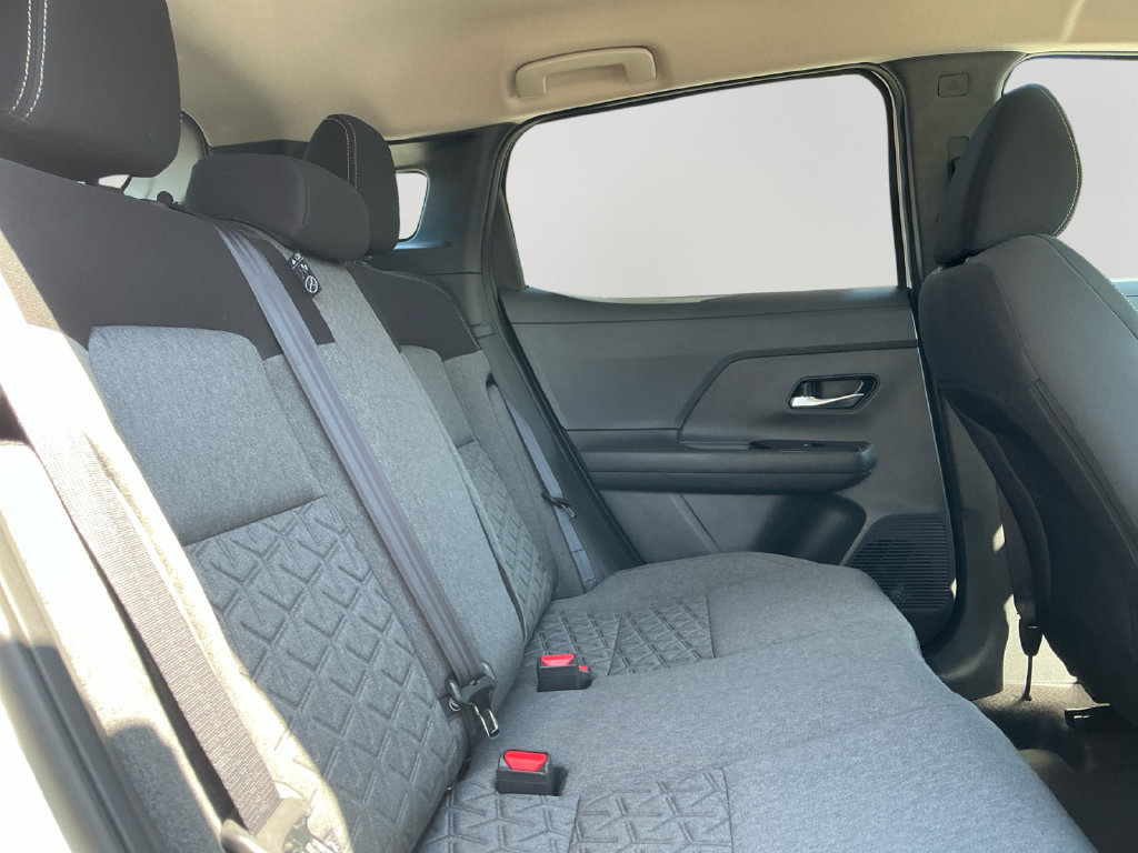 New 2027 Nissan Kicks SV AWD/4WD image 13