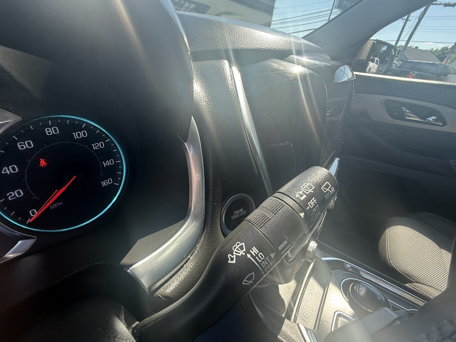 Used 2018 Chevrolet Traverse LT FWD image 22