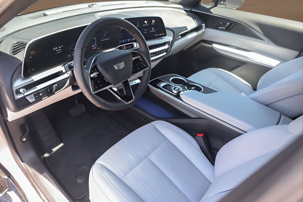 Certified 2024 Cadillac Lyriq Sport RWD image 9