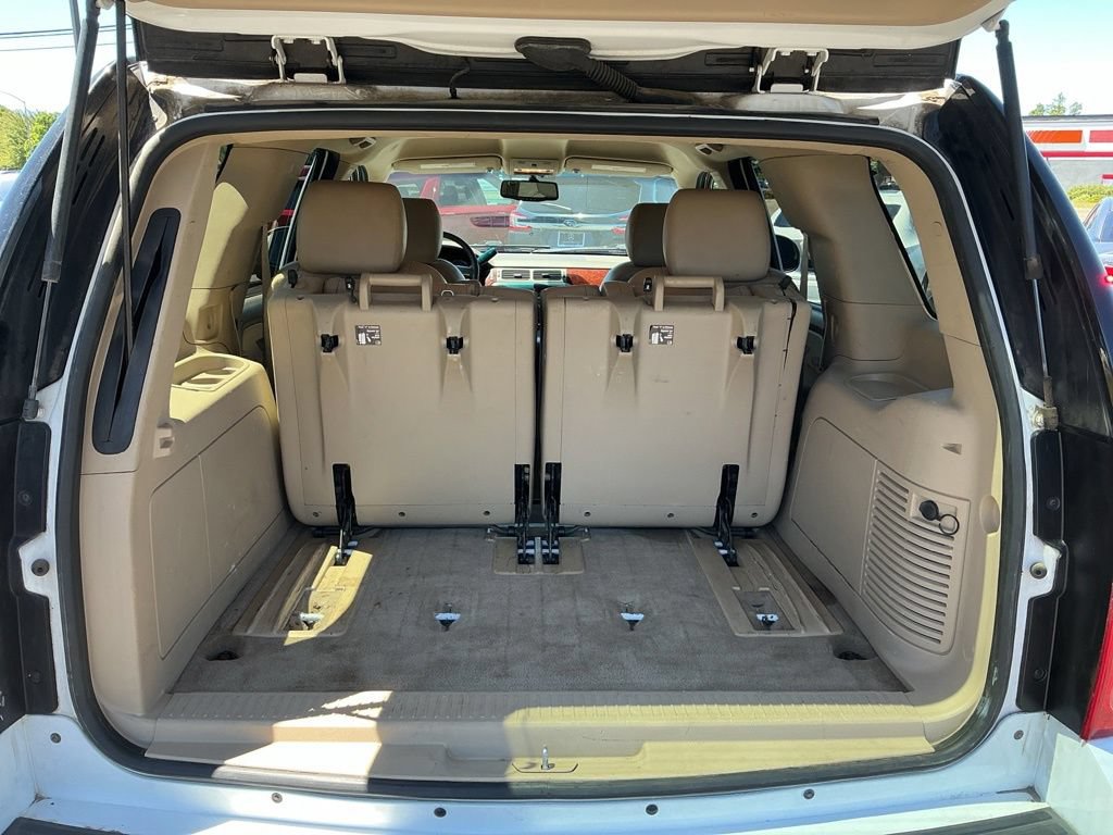 Used 2013 GMC Yukon SLT w/ SLT-2 Equipment Package AWD/4WD image 30