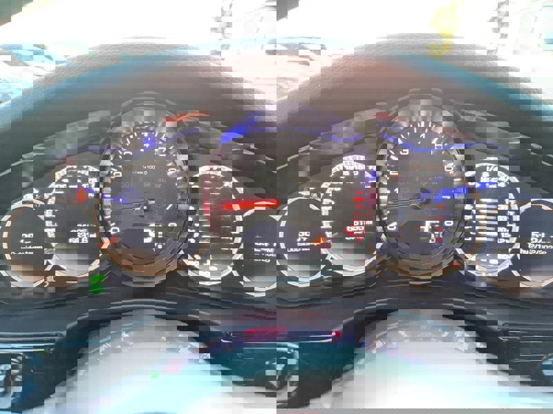 Used 2018 Porsche Panamera 4 w/ Premium Package image 22