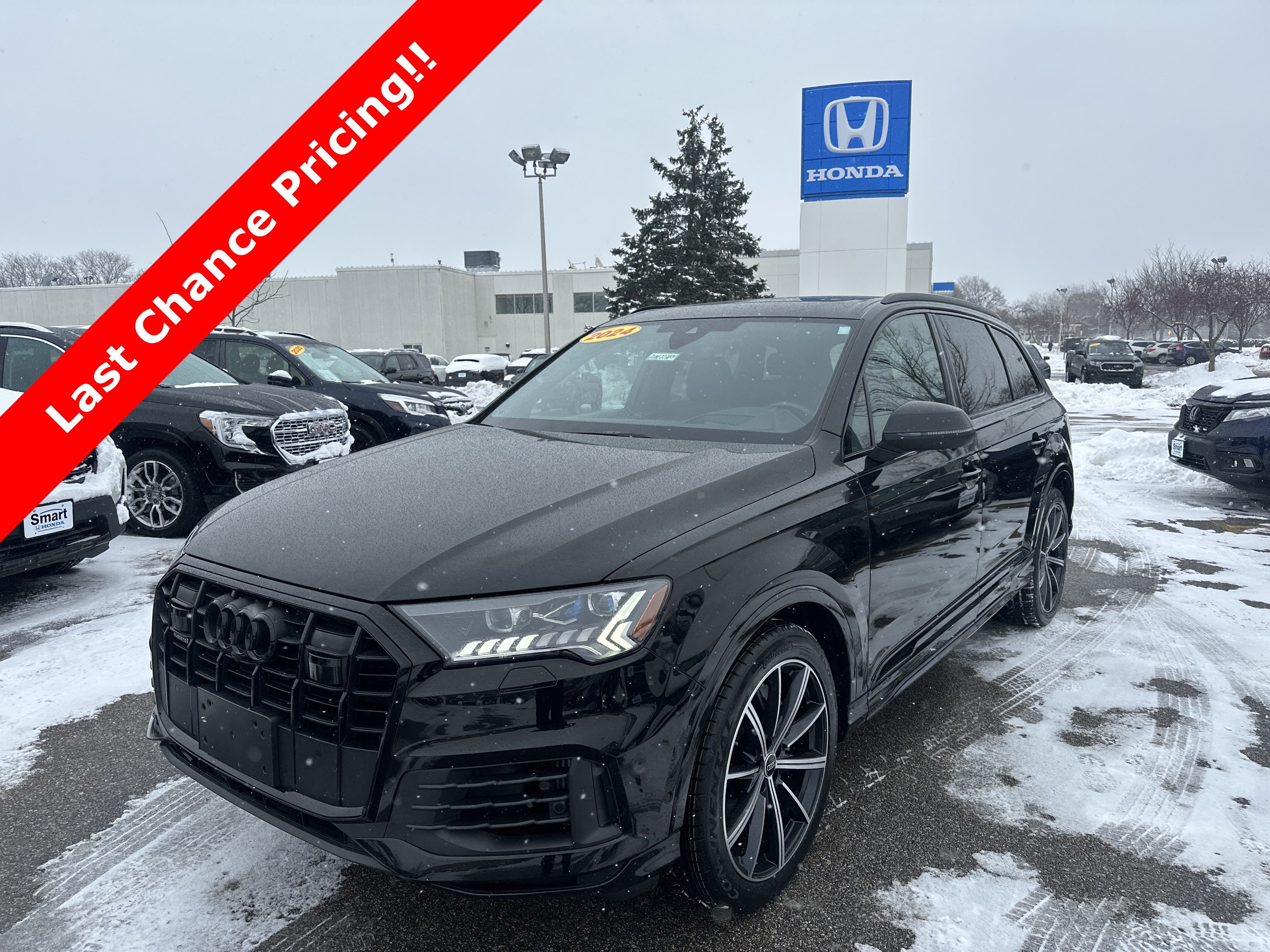 Used 2024 Audi Q7 3.0T Prestige w/ Prestige Package image 1