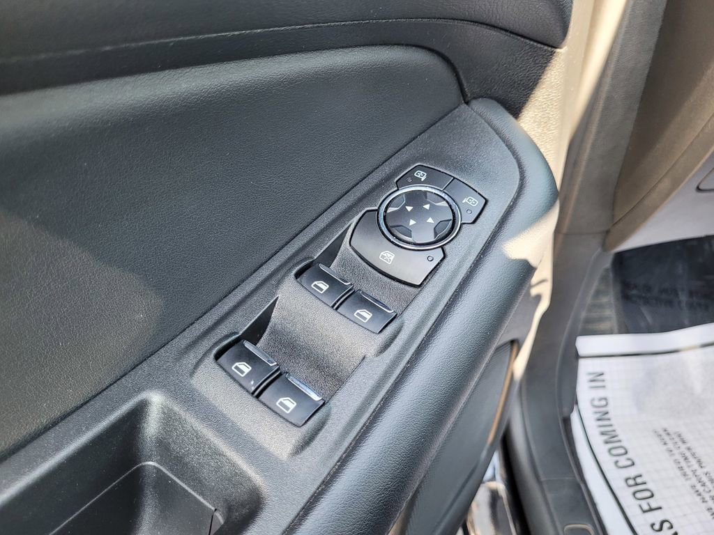 Used 2024 Ford Edge SEL image 26