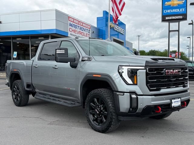 Used 2024 GMC Sierra 2500 AT4 w/ AT4 Preferred Package AWD/4WD image 2
