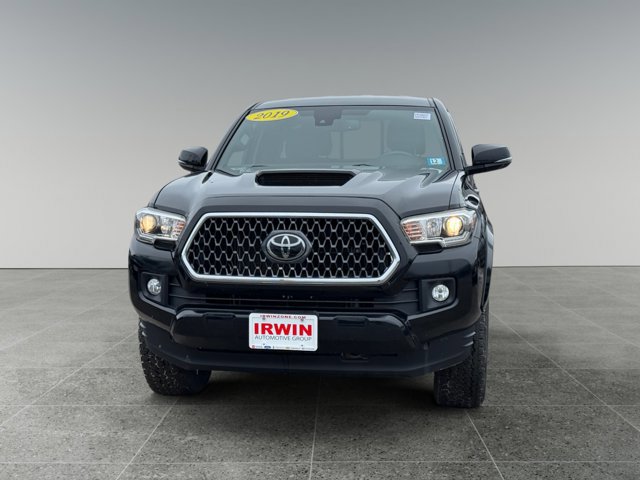 Used 2019 Toyota Tacoma TRD Sport w/ Technology Package image 8