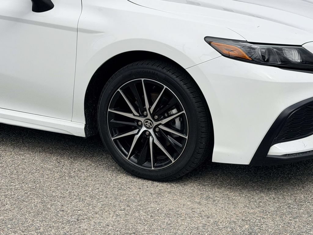 Certified 2024 Toyota Camry SE FWD image 25
