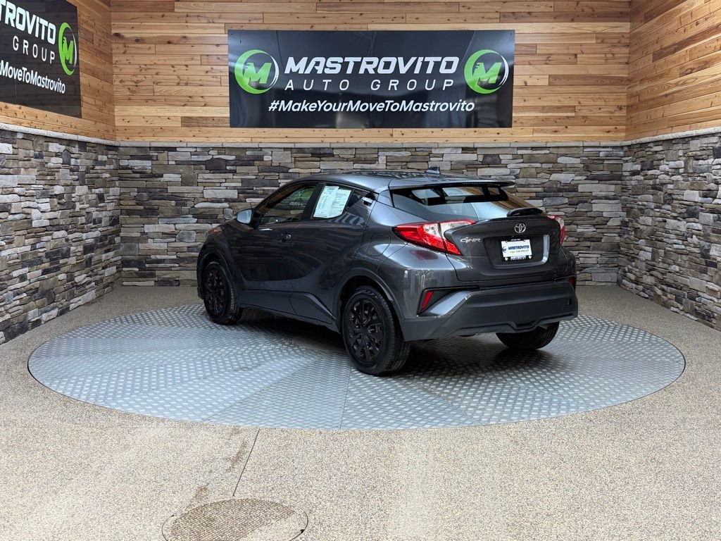 Used 2019 Toyota C-HR LE FWD image 7