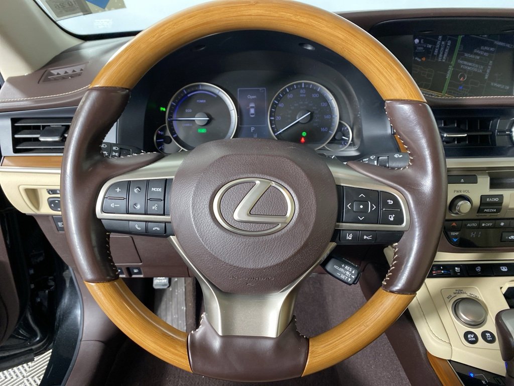 Used 2018 Lexus ES 300h image 9