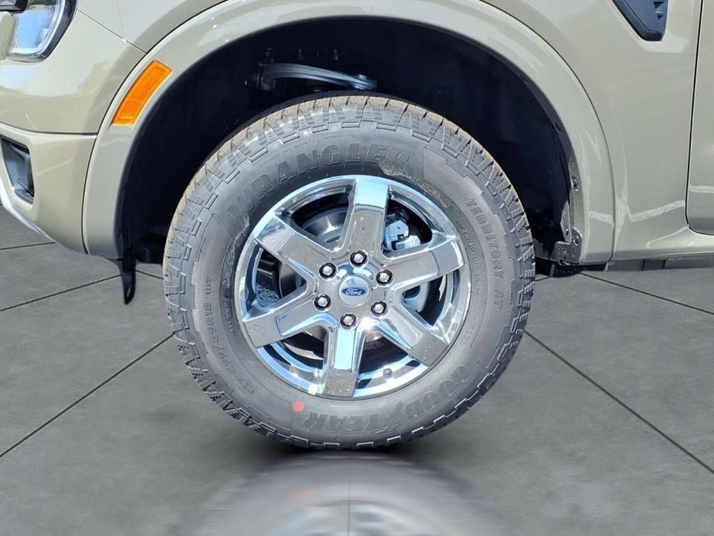 New 2025 Ford Ranger XLT w/ FX4 Off-Road Package image 13