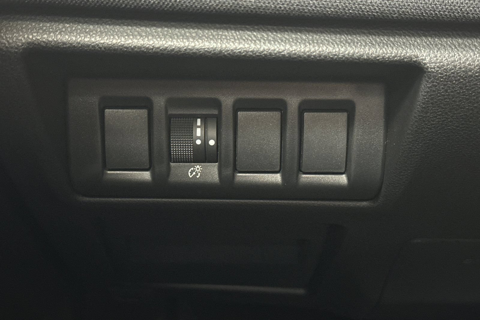 Used 2025 Subaru Outback AWD/4WD image 32