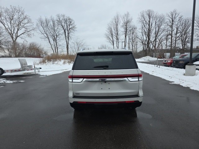 Used 2022 Lincoln Navigator Reserve image 6