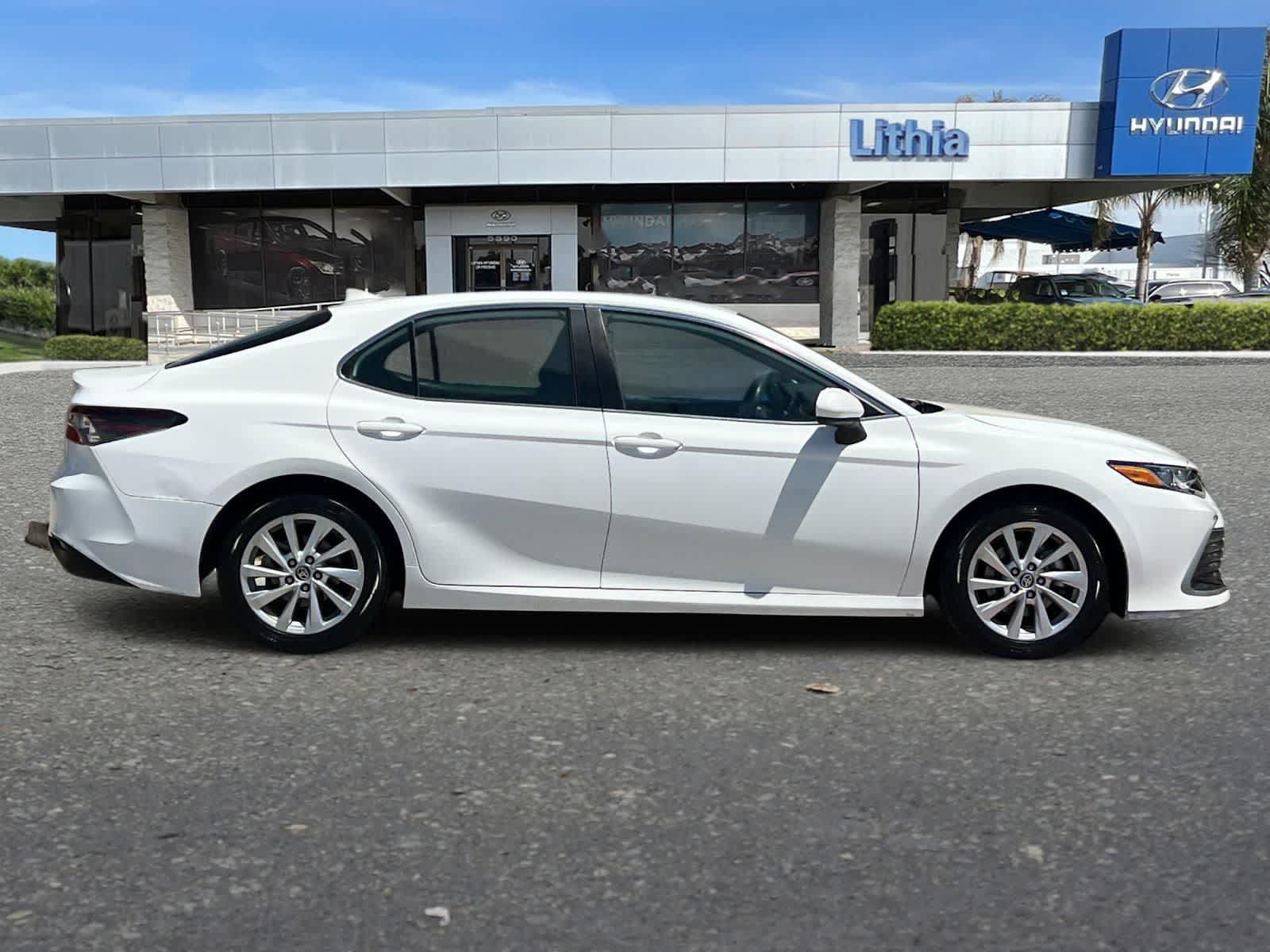 Used 2023 Toyota Camry LE FWD image 9