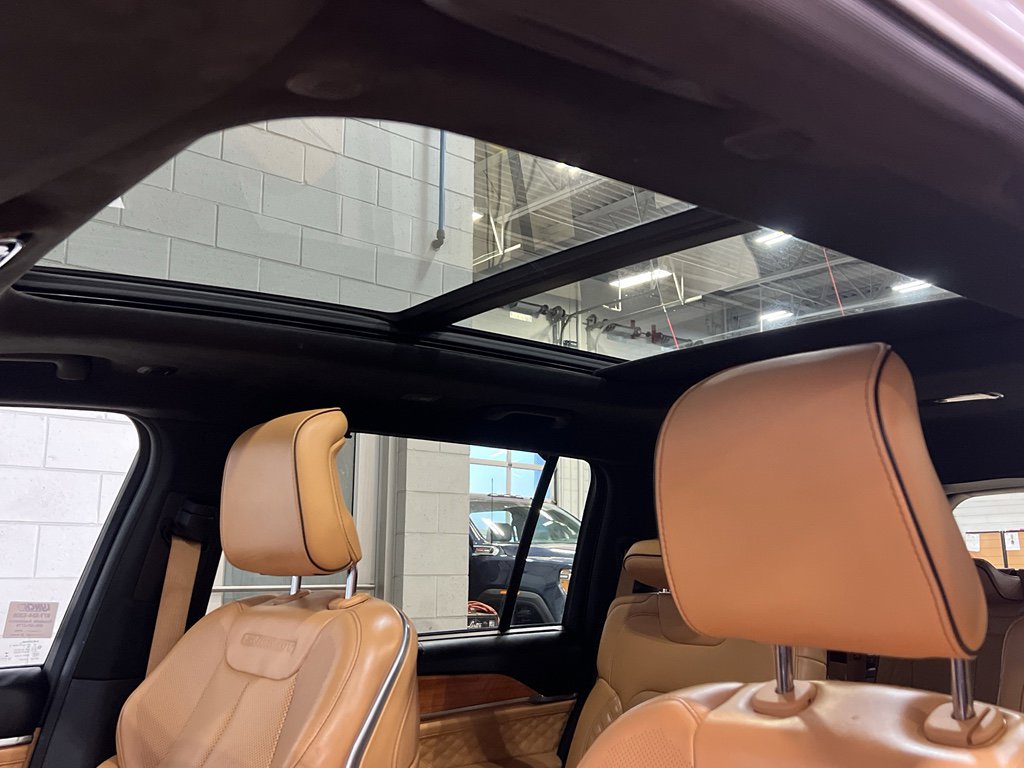 Used 2021 Jeep Grand Cherokee L Summit image 19