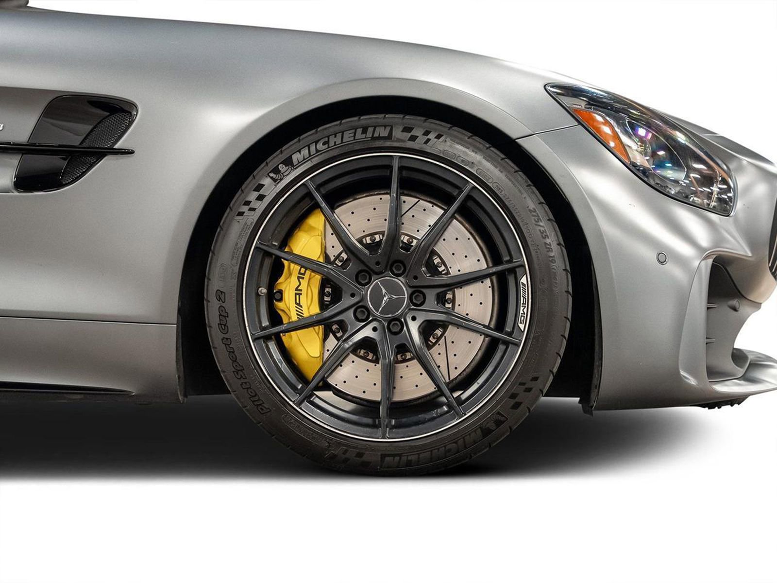 Used 2019 Mercedes-Benz AMG GT R image 36