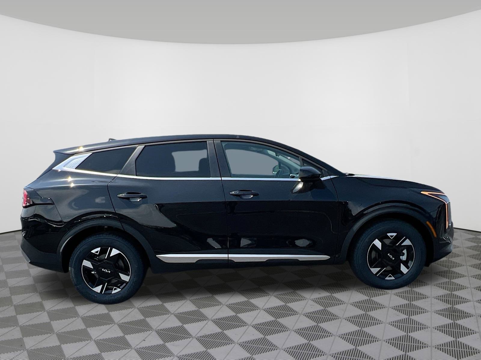 New 2026 Kia Sportage LX FWD image 31