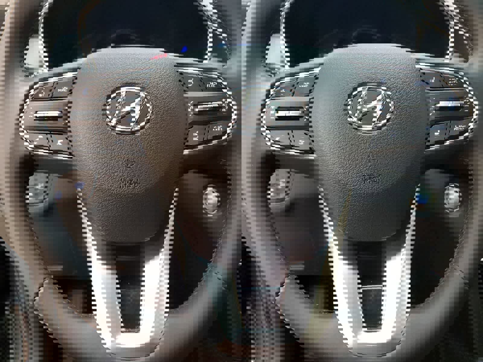 Used 2019 Hyundai Santa Fe Limited image 11