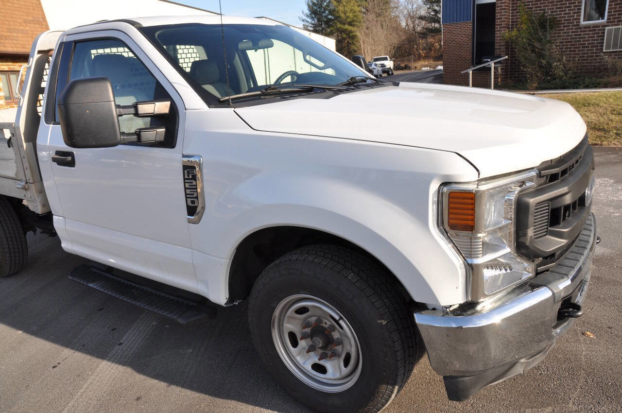 Used 2021 Ford F250 XL w/ Power Equipment Group RWD image 8