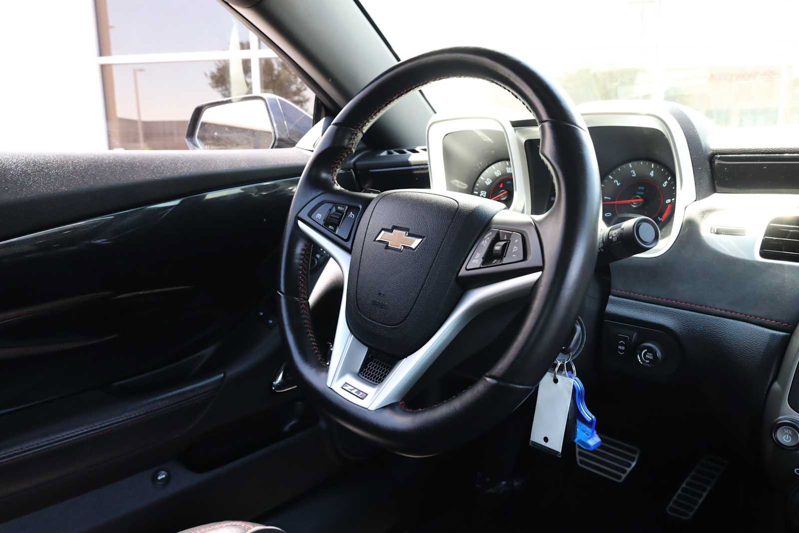 Used 2015 Chevrolet Camaro ZL1 RWD image 15