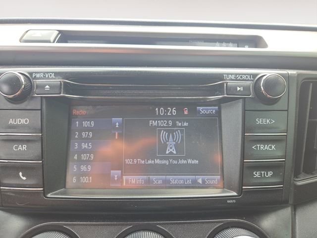 Used 2018 Toyota RAV4 LE image 21