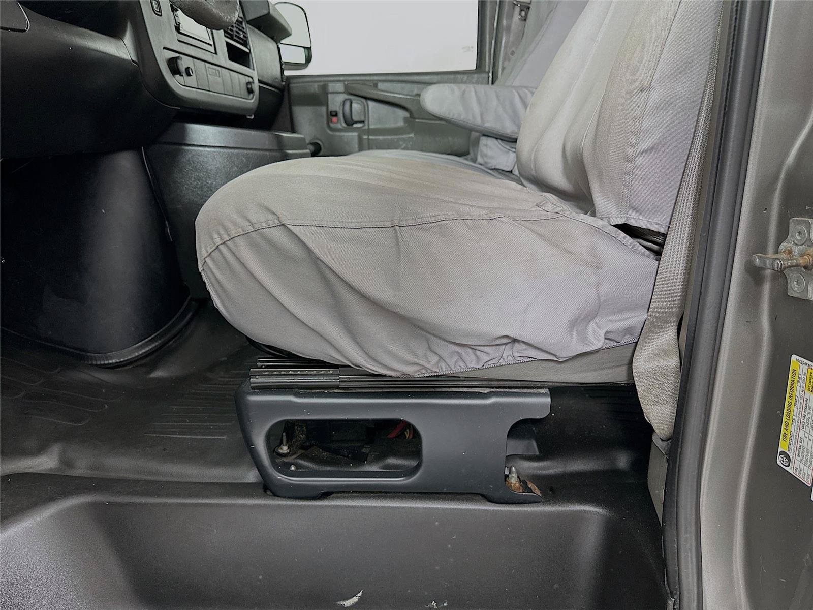 Used 2012 Chevrolet Express 1500 RWD image 19
